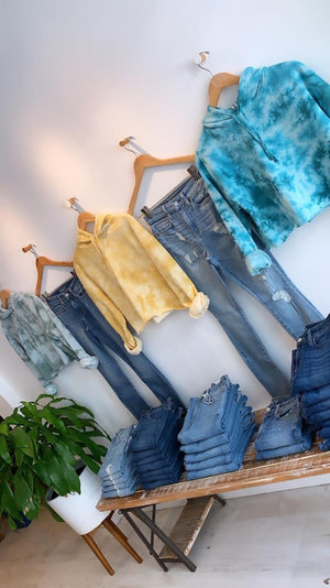 Teal Tie Dye Cropped Hoodie